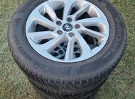 Grajewo ogłoszenia: Komplet kół aluminiowych 17 cali do Hyundai, z oponami zimowymi... - zdjęcie